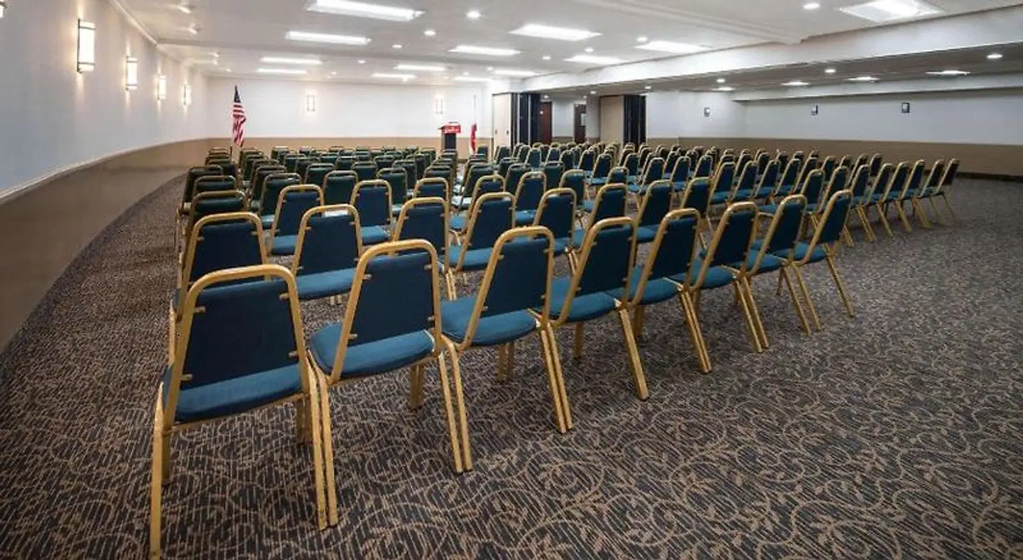 Ramada by Wyndham Burbank Airport Konferenz