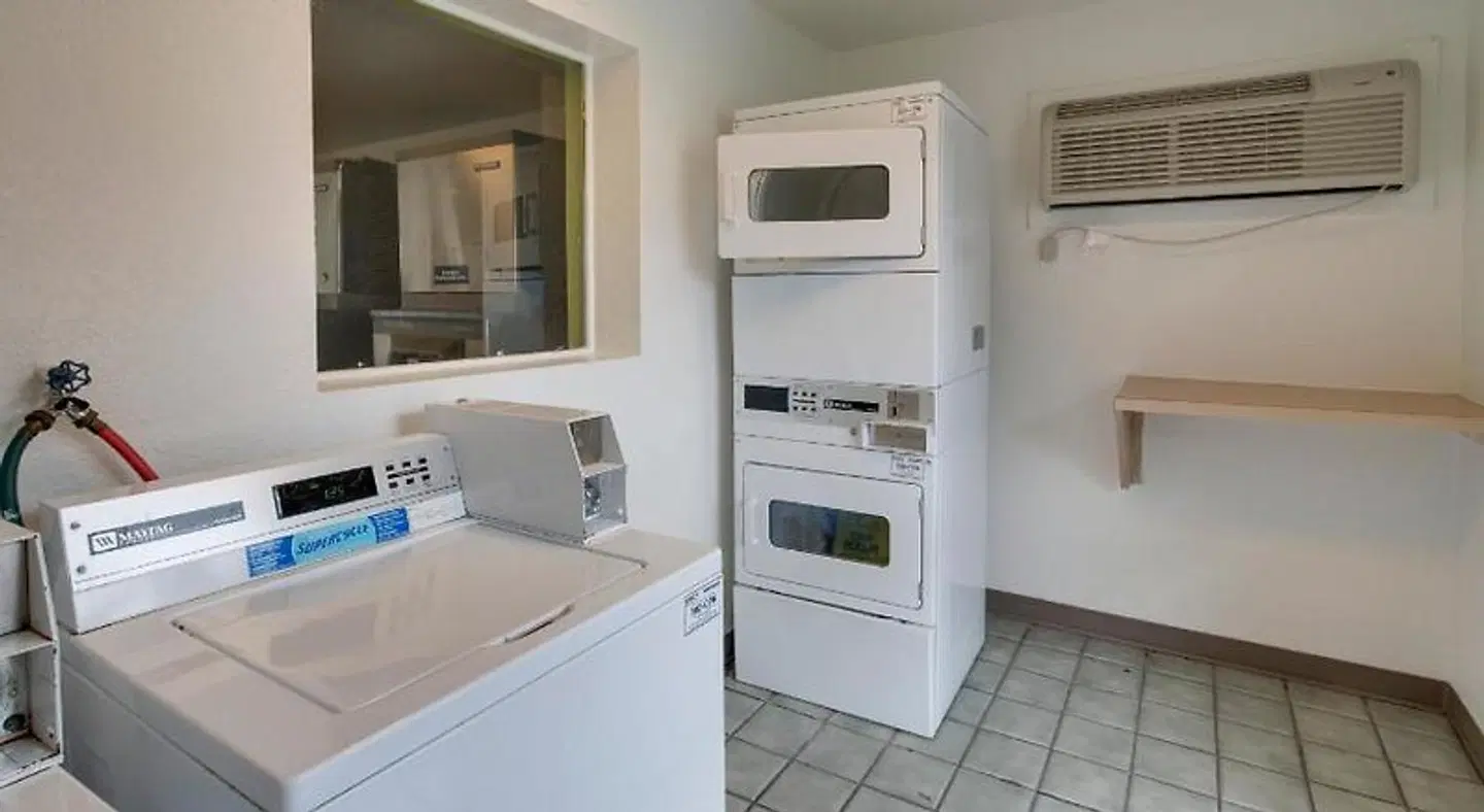 Motel 6 Kissimmee, FL - Orlando Badezimmer
