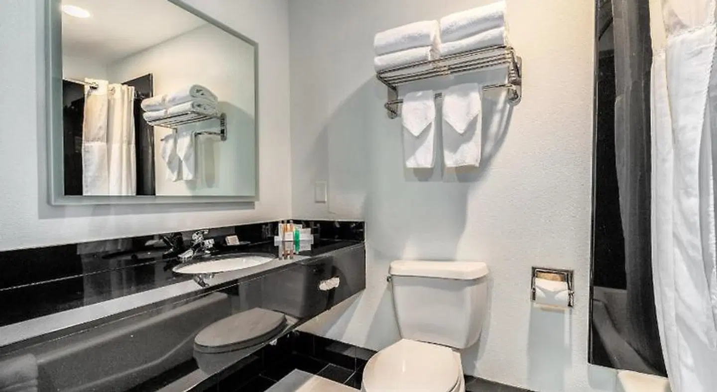 Century Park Hotel ROOM_EXAMPLE