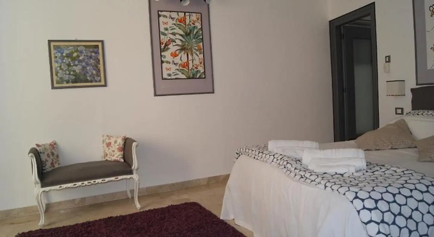 BeeClaire Guest House ROOM_EXAMPLE