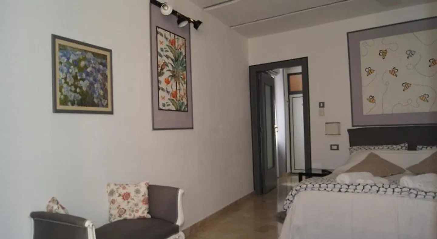 BeeClaire Guest House ROOM_EXAMPLE