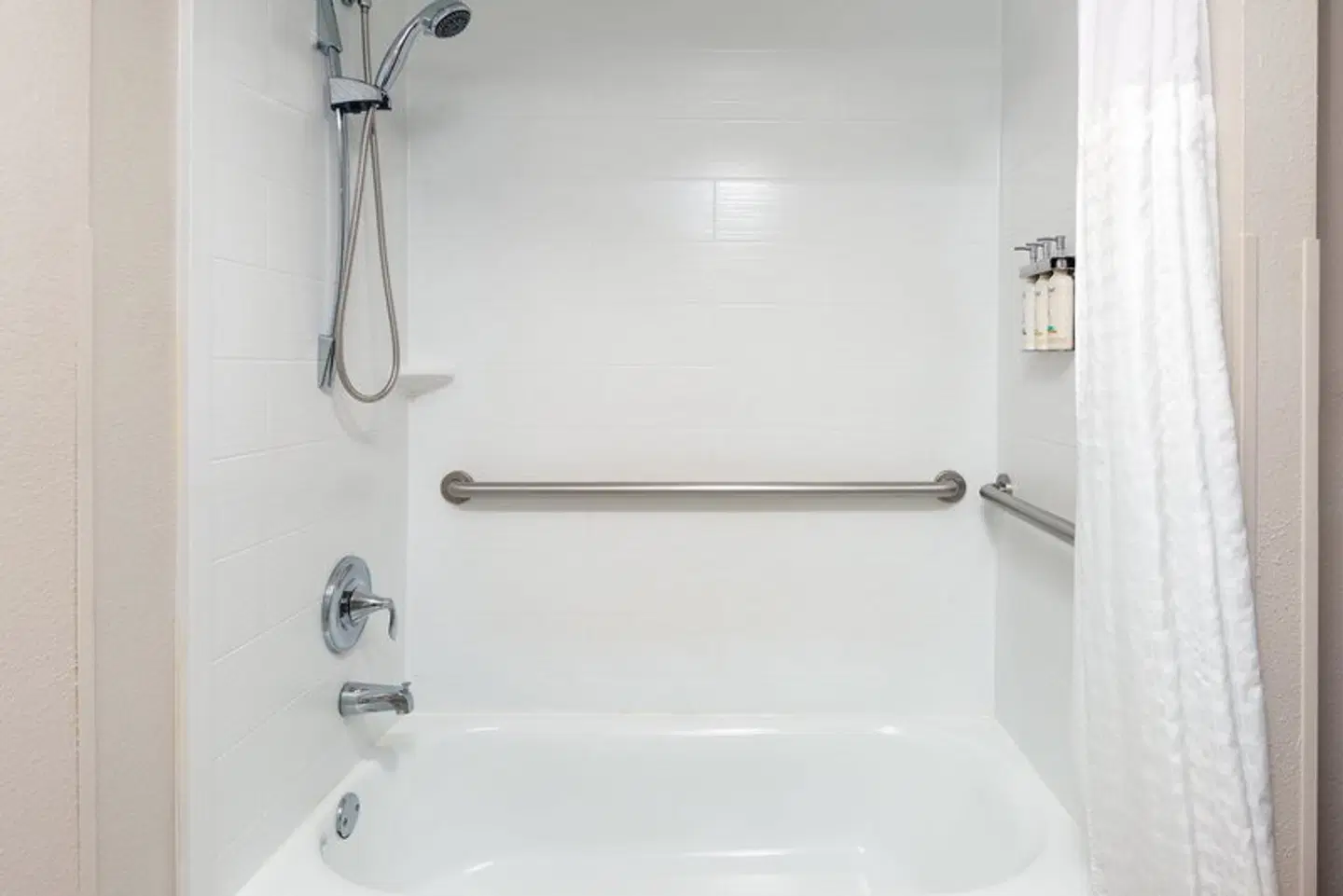 Holiday Inn Express Miami Airport Doral Area by IHG Badezimmer