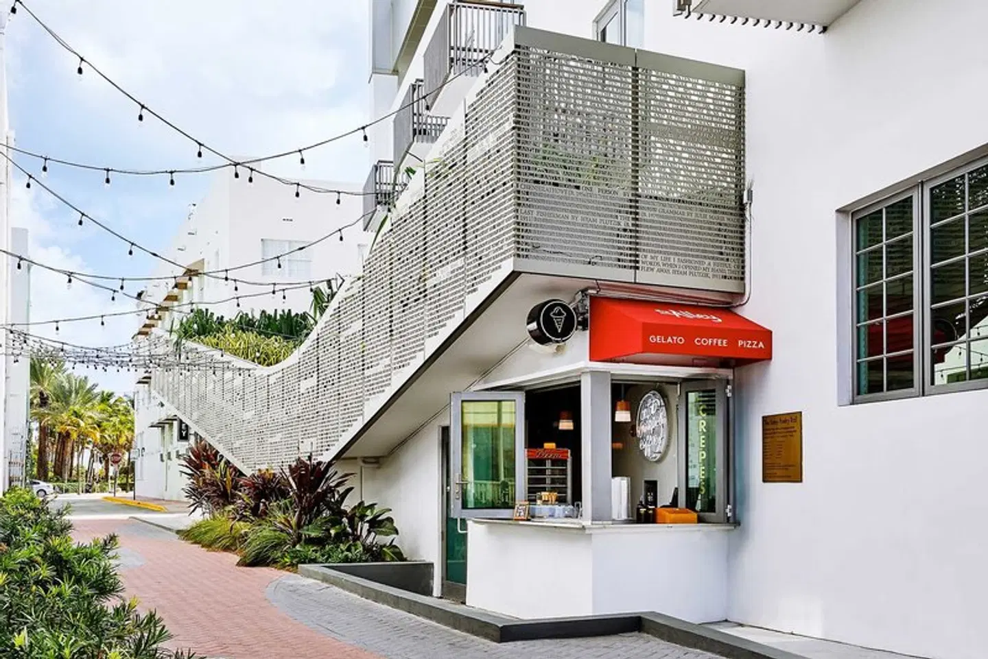 The Betsy Hotel, South Beach EXTERIOR