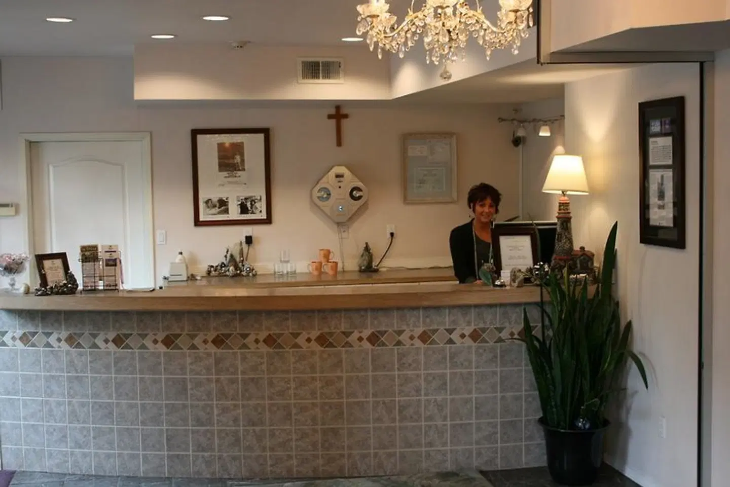 Tides Inn Bar
