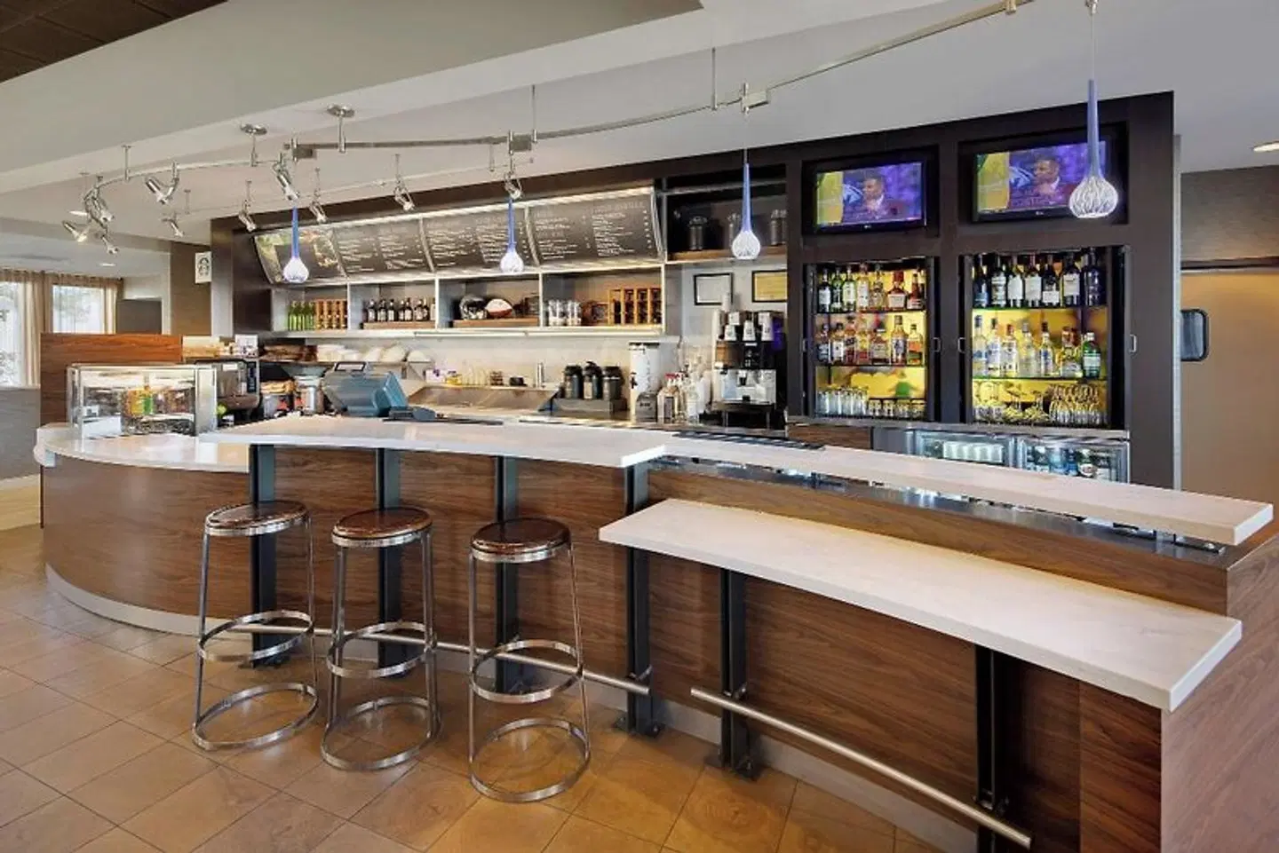 Courtyard by Marriott Detroit Southfield Bar