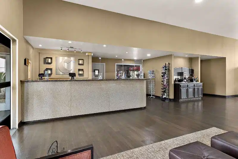 Comfort Inn & Suites Sequoia Kings Canyon – Hotelfoto