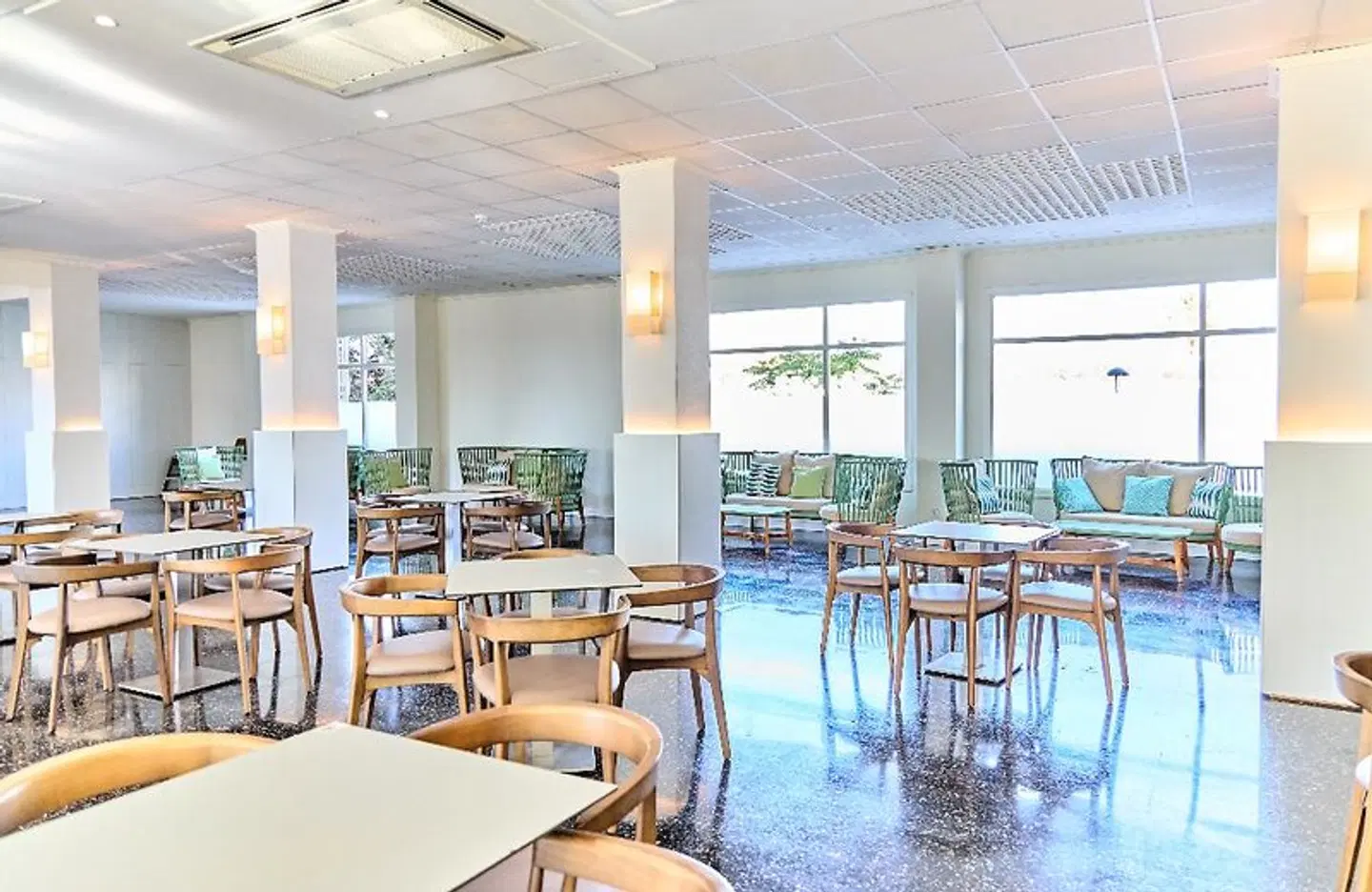 Leonardo Suites Ibiza Santa Eulalia & Leonardo Royal Ibiza Santa Eulalia Restaurant