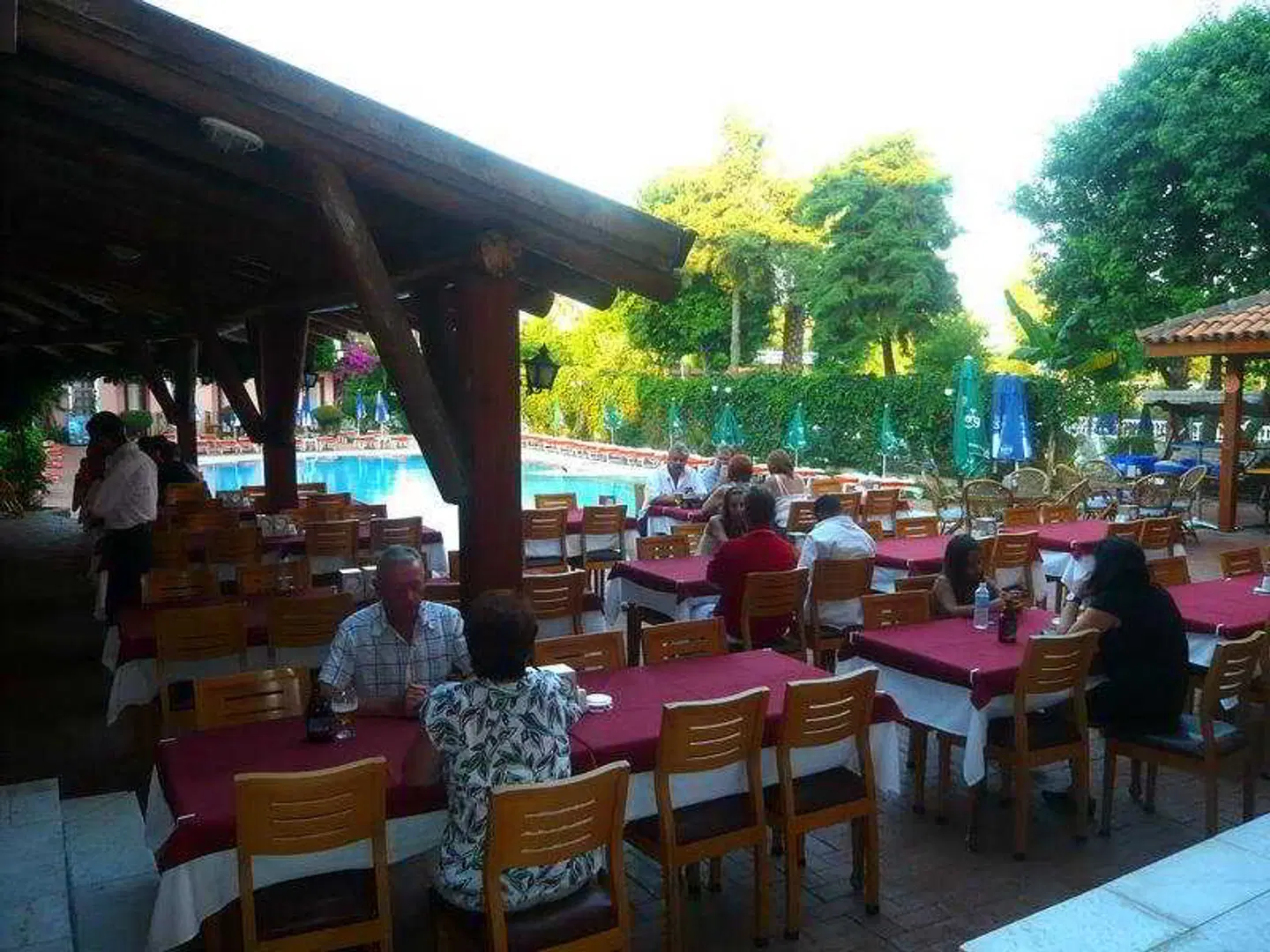 Gunes Hotel Terrasse