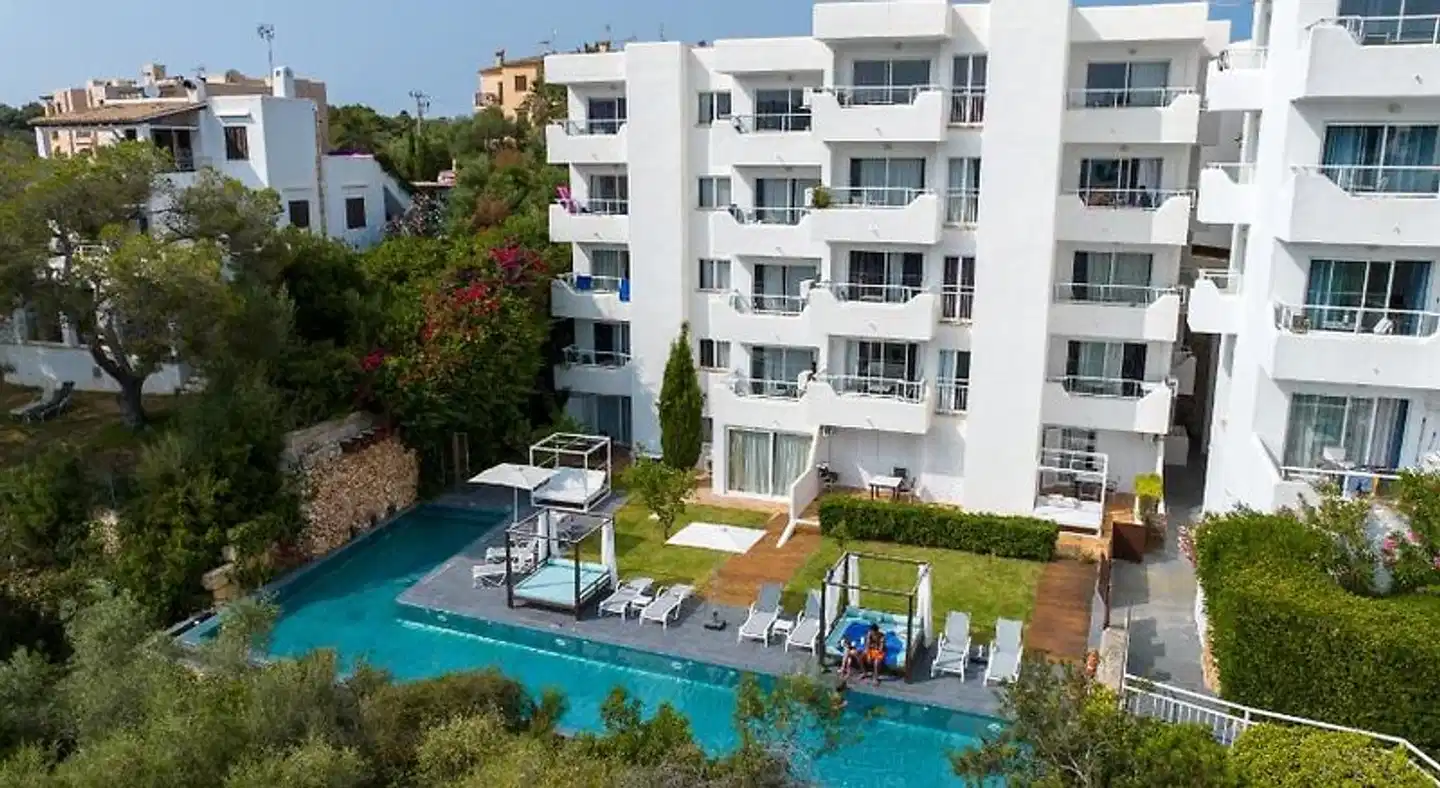 Ferrera Beach Suites & Apartments Aussenansicht