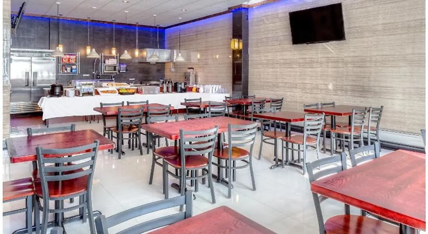 LIC Hotel Restaurant