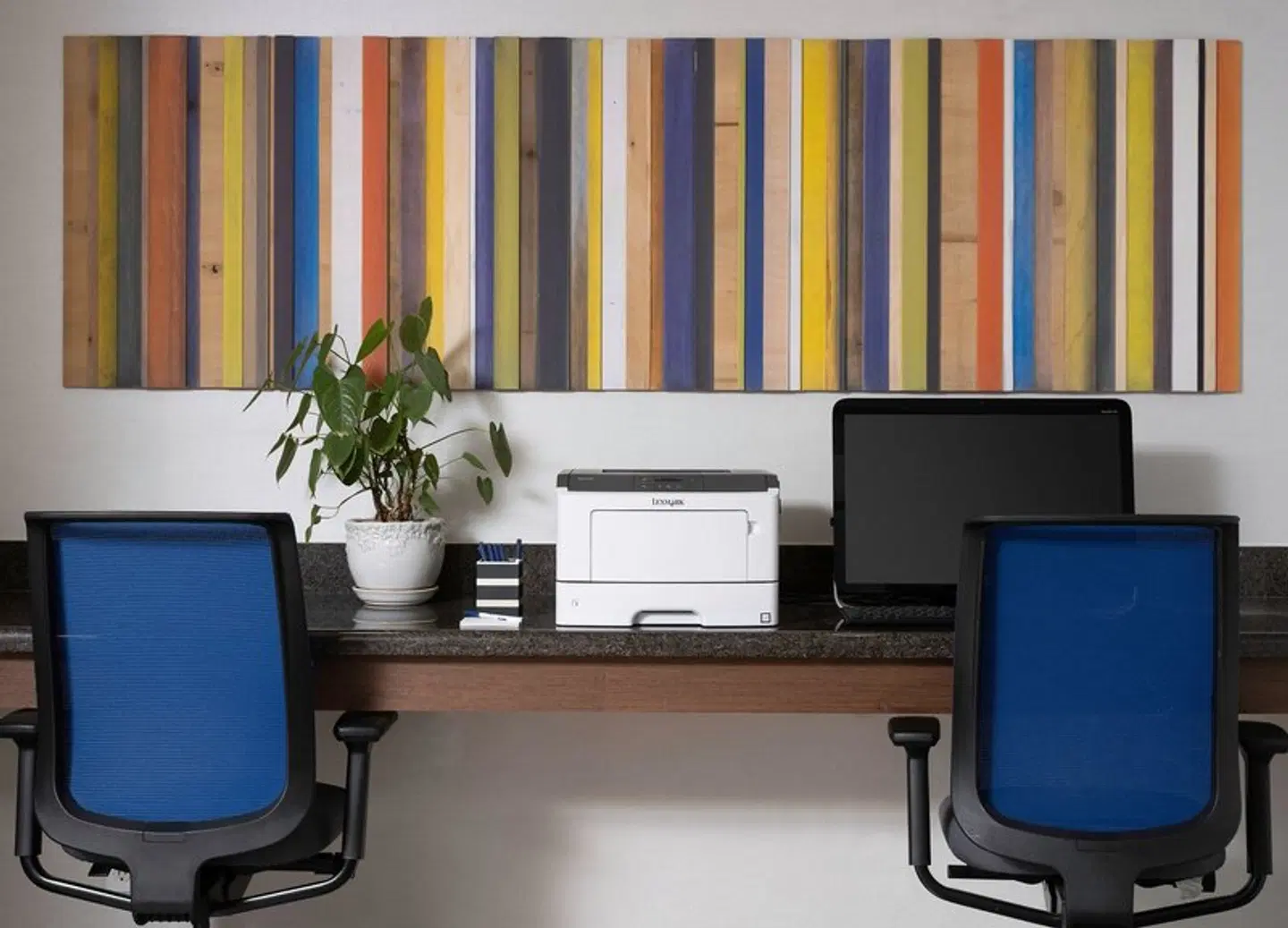 Holiday Inn Express & Suites Belmont by IHG ROOM_EXAMPLE