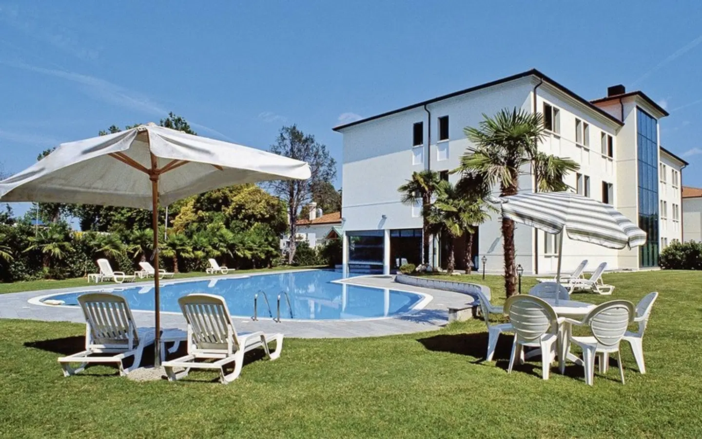 Villa Pace Park Hotel Bolognese OUTDOOR_POOL