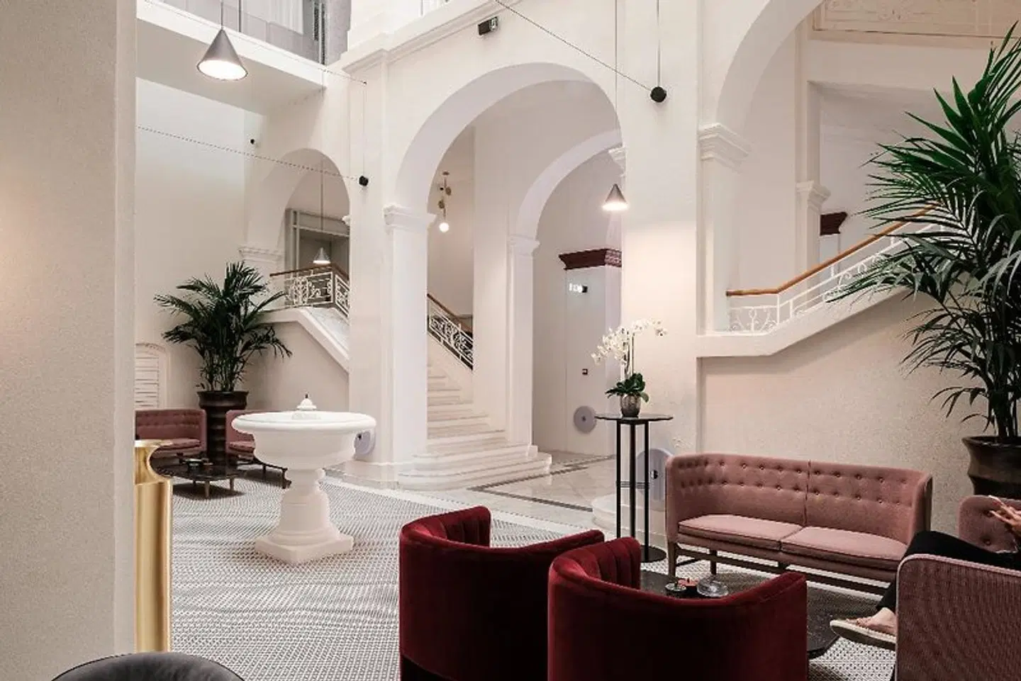 Rosselli LOUNGE_LOBBY