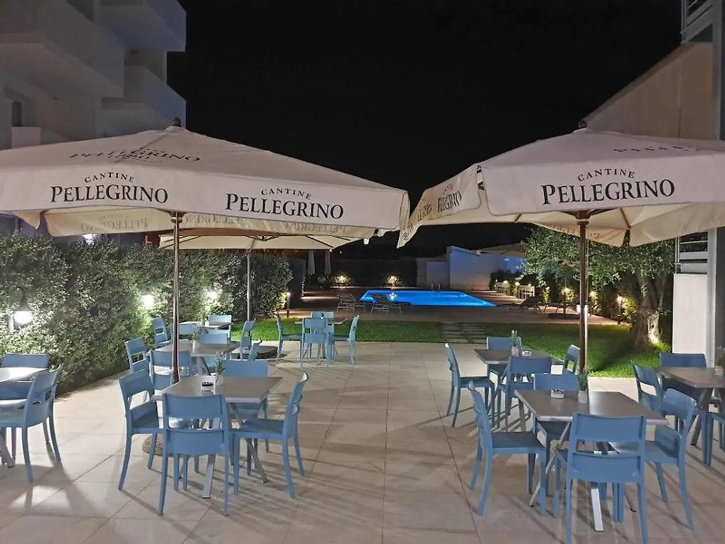 Travini Hotel Residence Bar