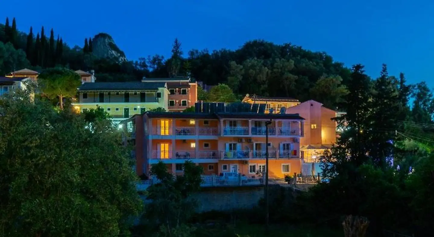 Angelica Hotel EXTERIOR