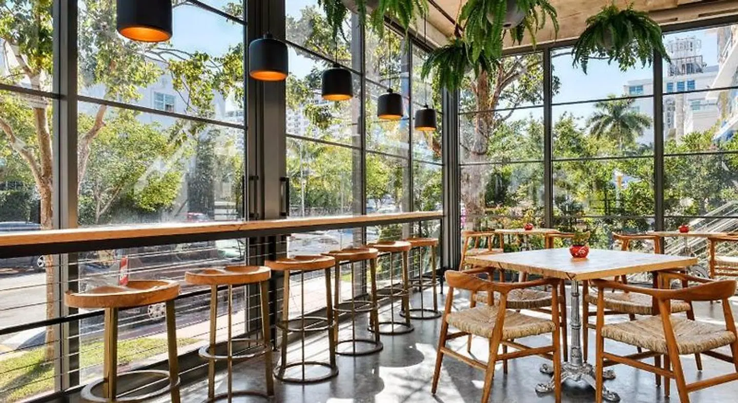 Urbanica The Kaskades Hotel Terrasse