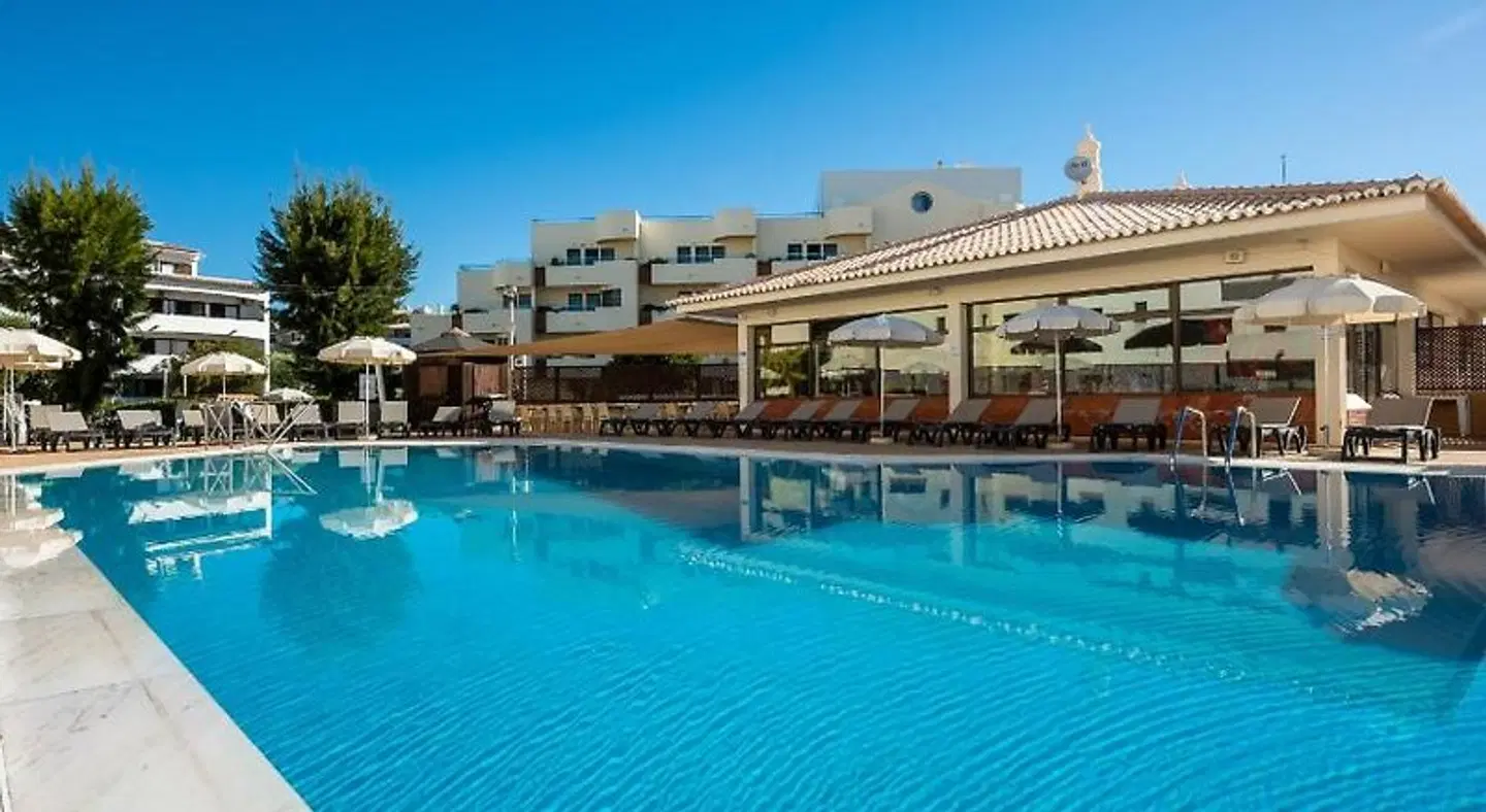 Oceanus Aparthotel OUTDOOR_POOL