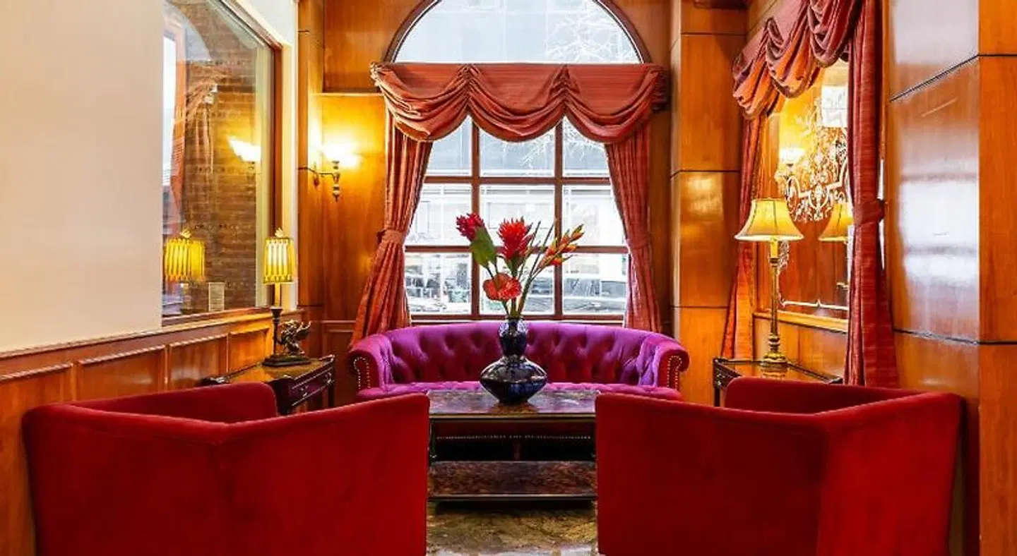 St. James LOUNGE_LOBBY
