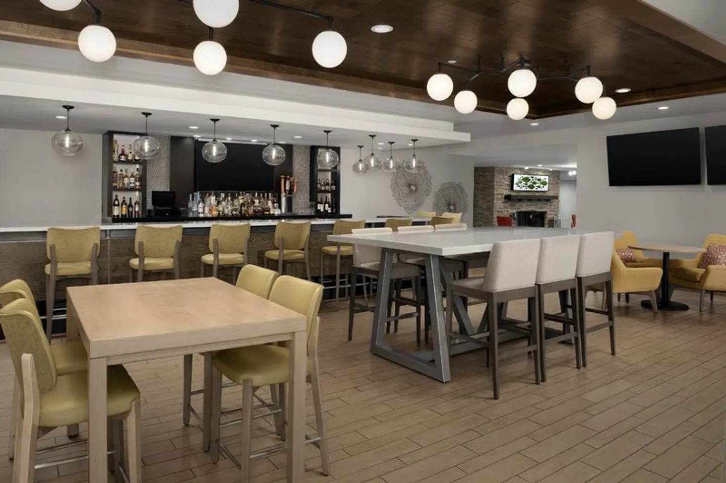 Hilton Garden Inn Los Angeles Marina Del Rey Bar