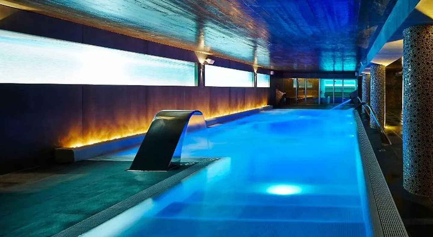 Alcazar Beach & SPA Hallenbad