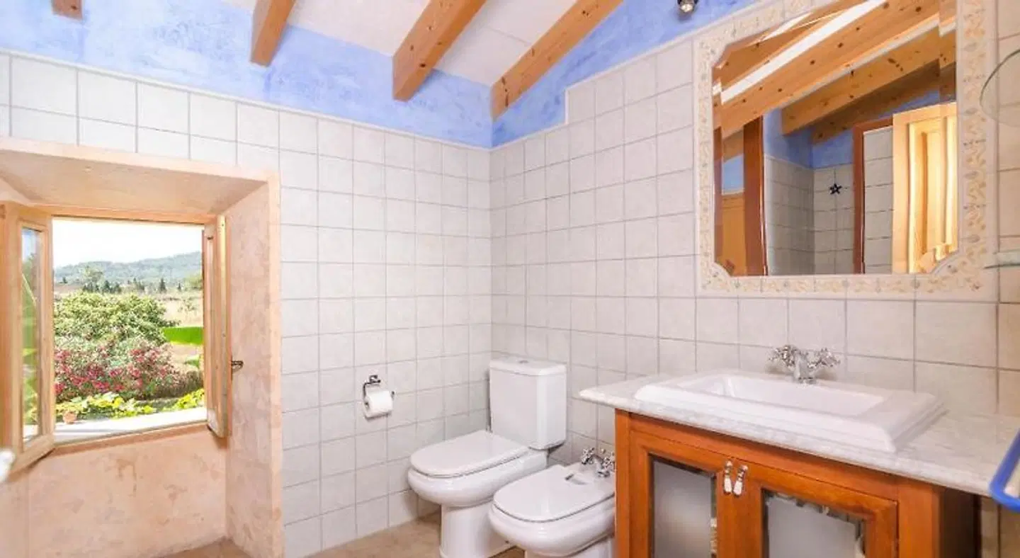 Finca Es Porrassar Badezimmer