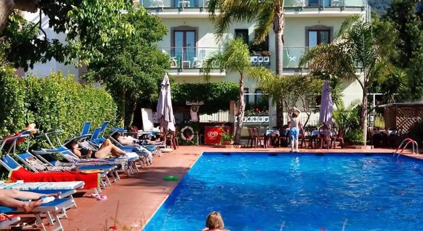 Comfort Hotel Gardenia Sorrento Coast Pool