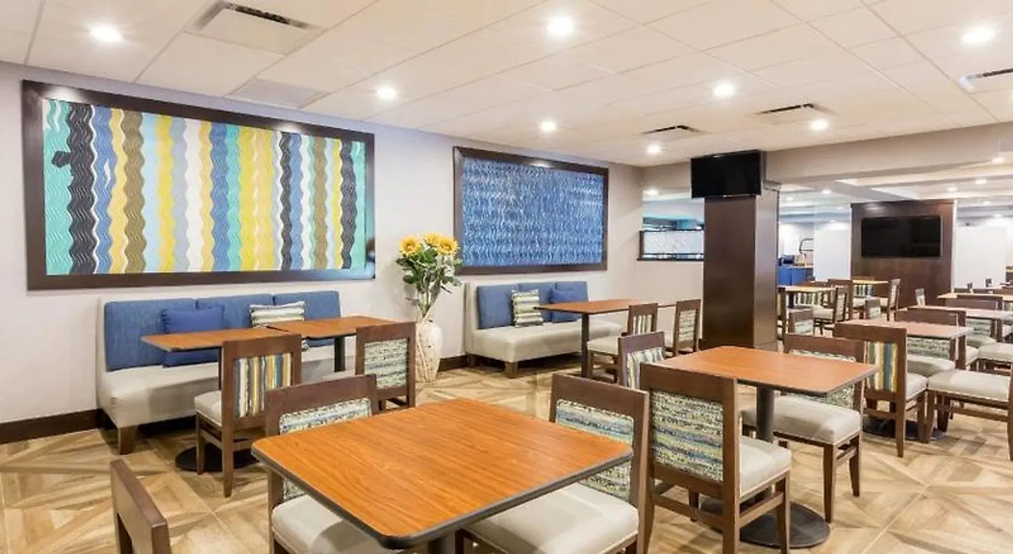 Wingate by Wyndham Convention Ctr Closest Universal Orlando LOUNGE_LOBBY