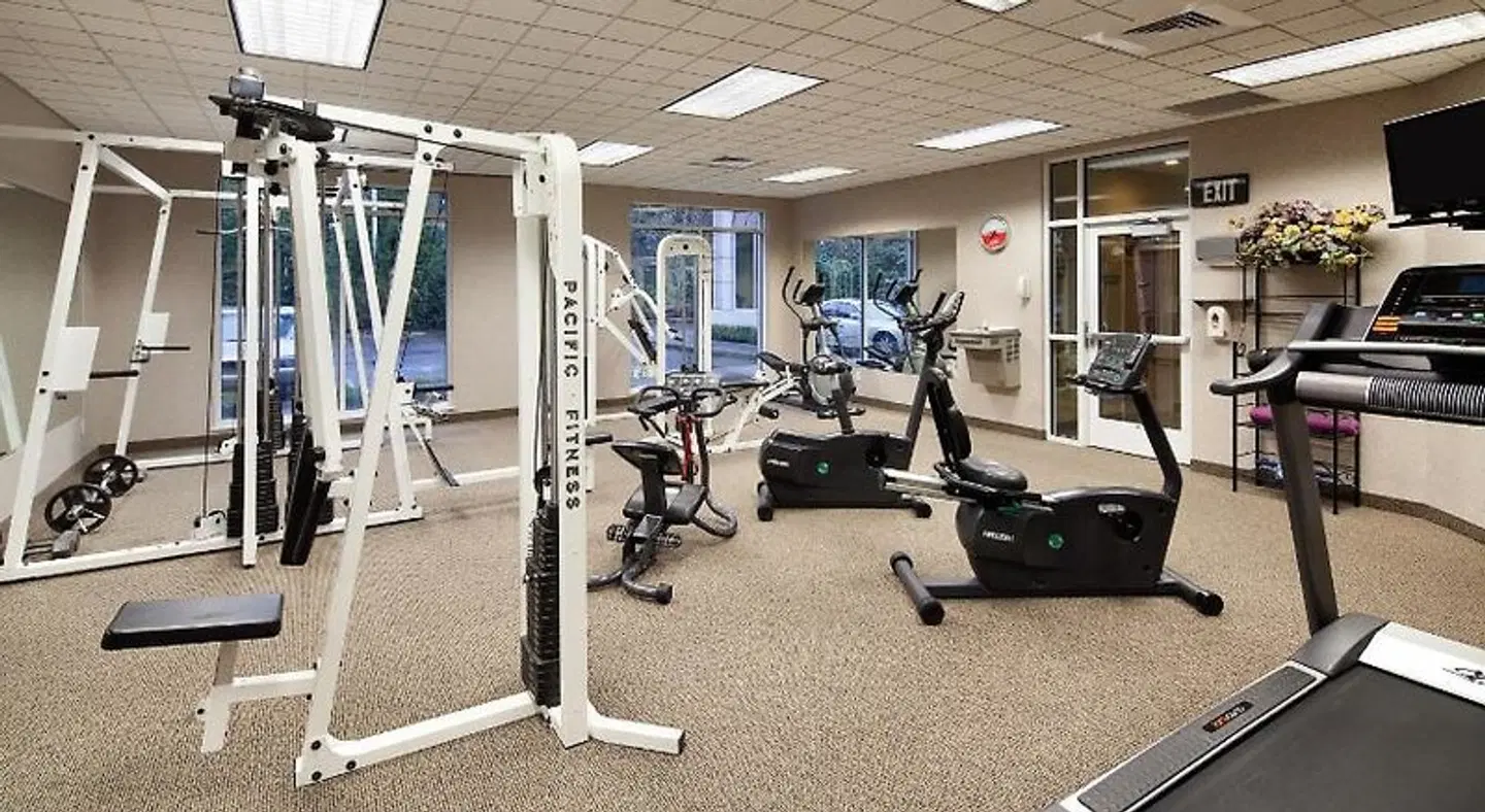 Ramada by Wyndham Olympia SPORTS_AND_LEISURE