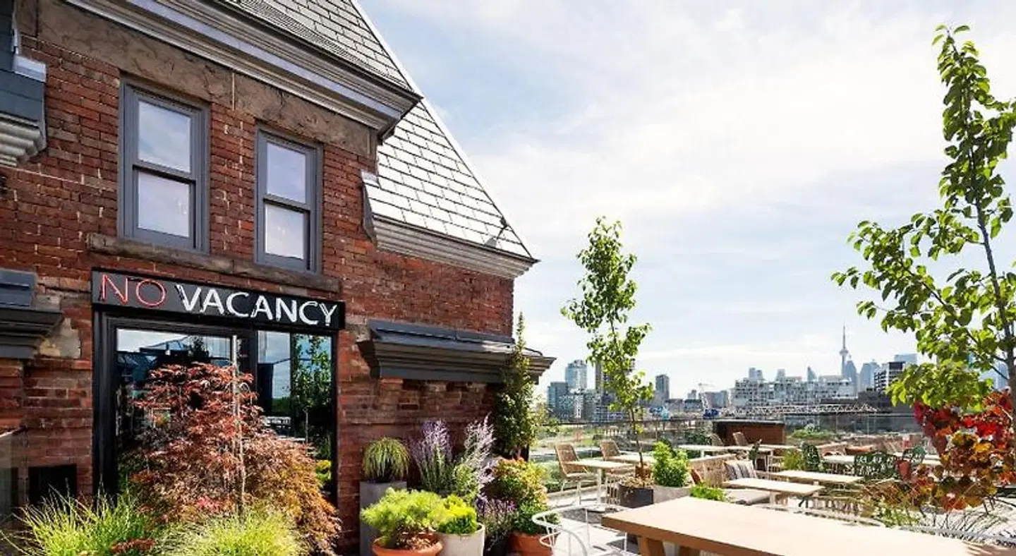The Broadview Hotel EXTERIOR