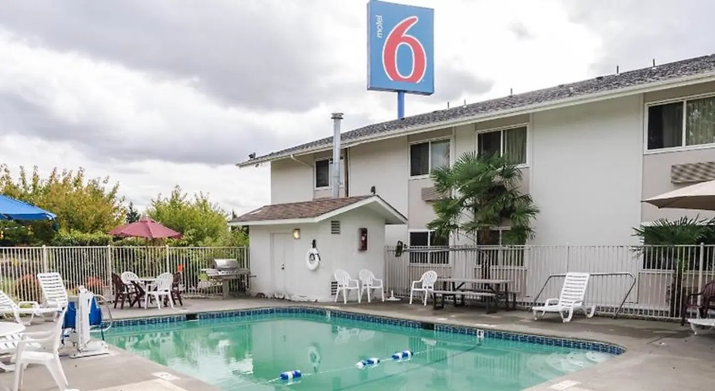 Motel 6 Seattle, WA - Sea-Tac Airport South EXTERIOR