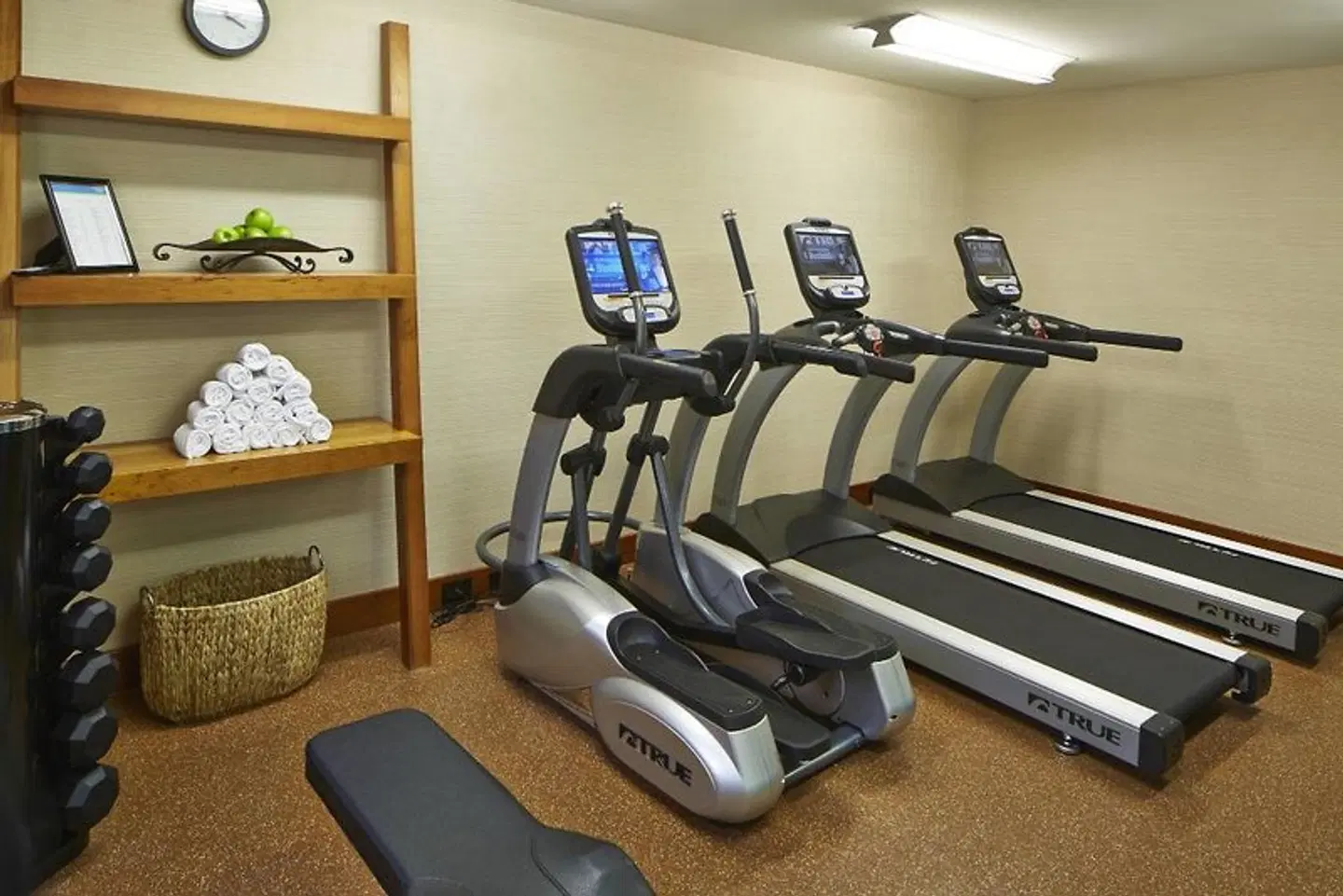 Fairfield Inn by Marriott and Suites Rochester East SPORTS_AND_LEISURE