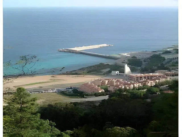 Addaura Strand
