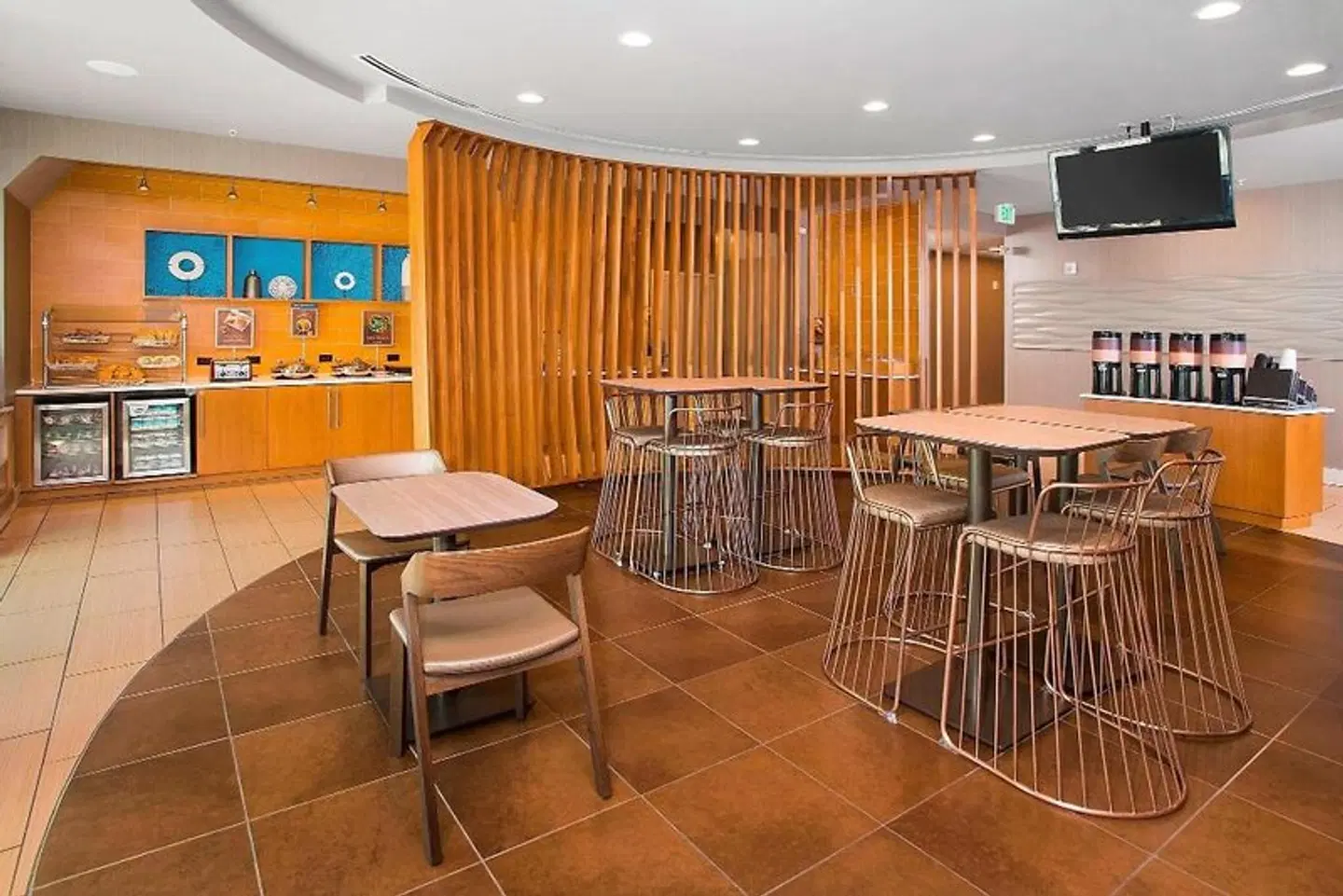 SpringHill Suites by Marriott Fairfax Fair Oaks Bar