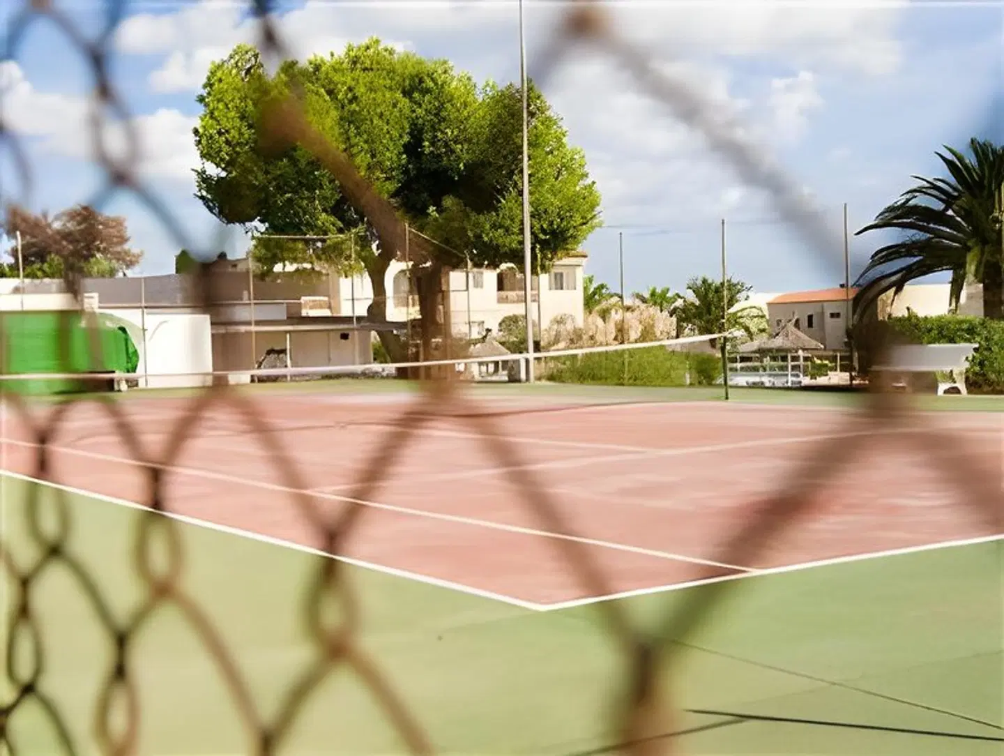 Sol Romantica SPORTS_AND_LEISURE