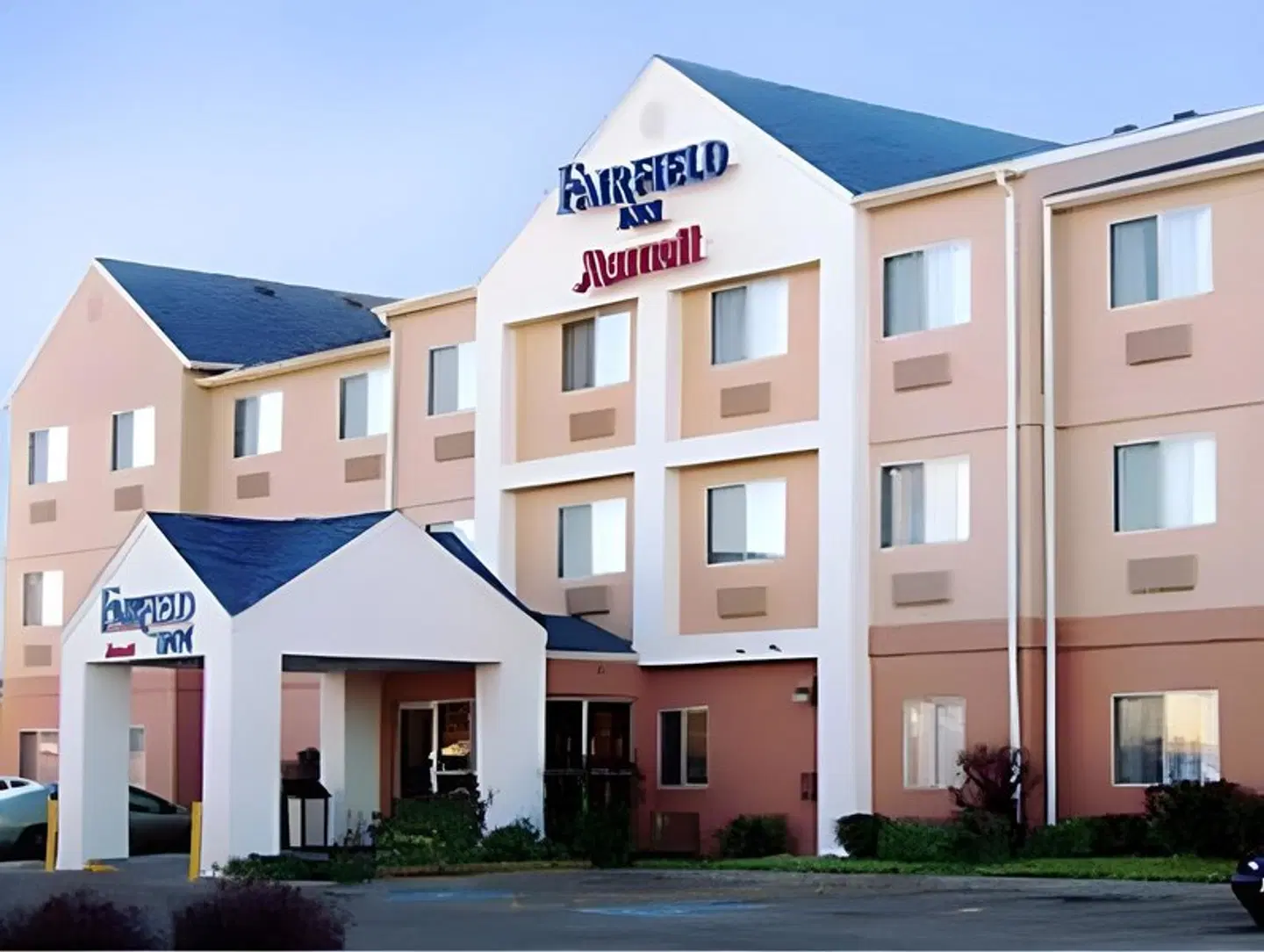 Fairfield by Marriott Inn & Suites Greeley EXTERIOR