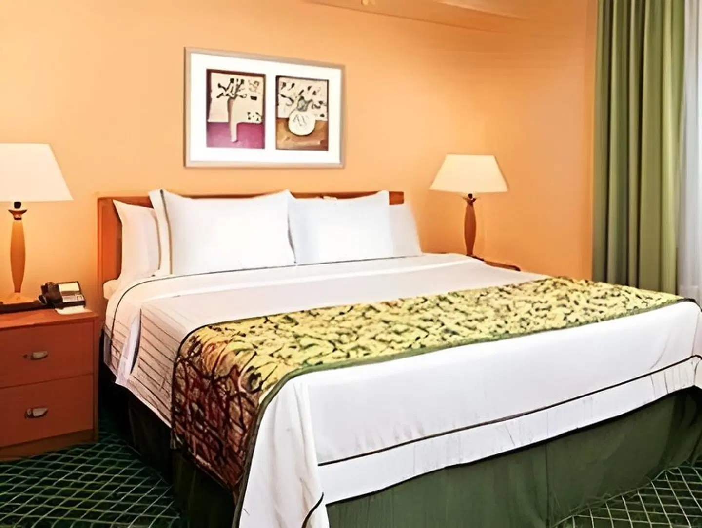 Fairfield by Marriott Inn & Suites Toronto Airport ROOM_EXAMPLE