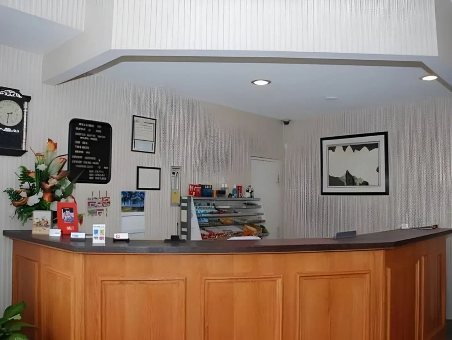 Super 5 Inn LOUNGE_LOBBY