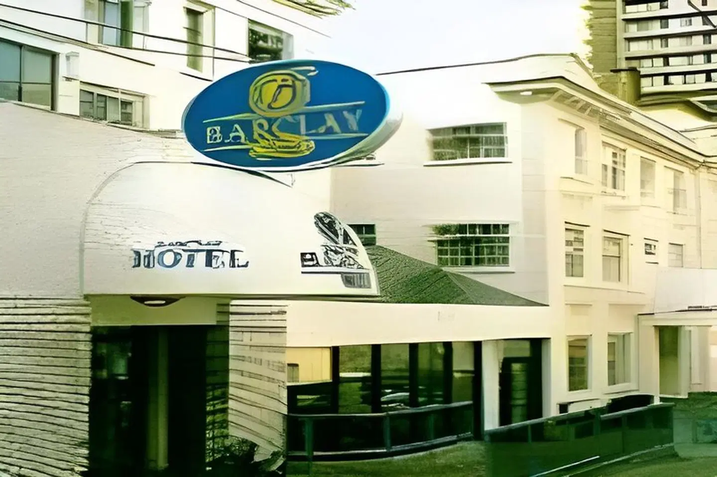 Barclay Hotel EXTERIOR