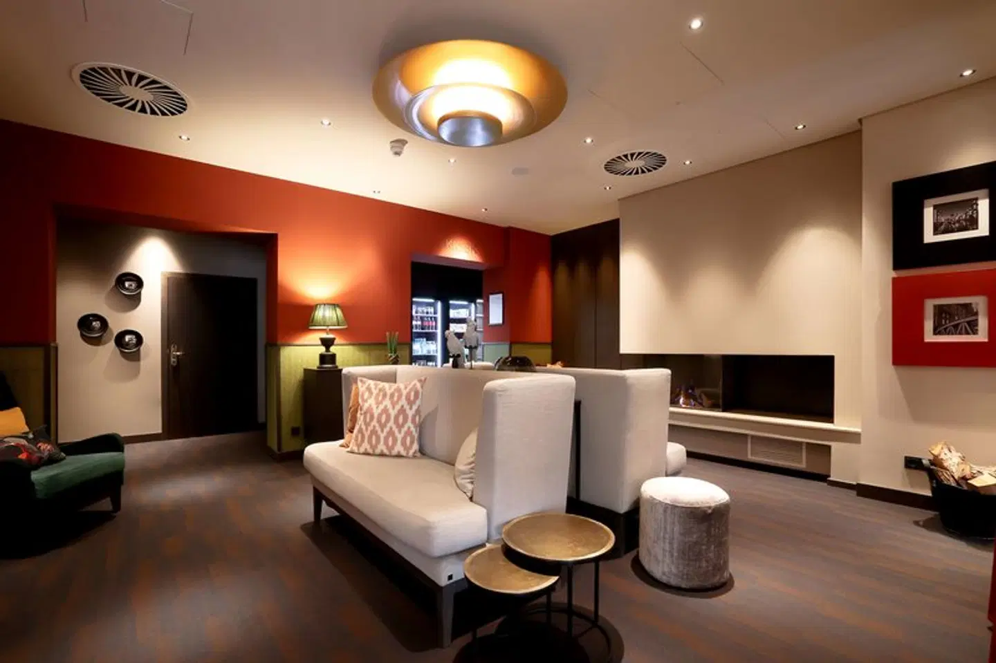 Best Western Plus St. Raphael Bar