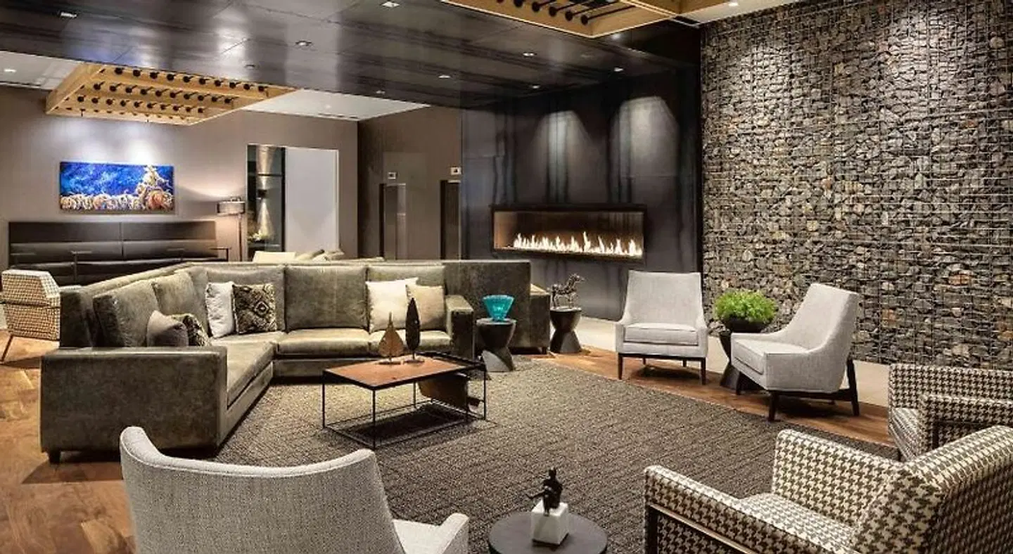 DoubleTree by Hilton Greeley at Lincoln Park LOUNGE_LOBBY