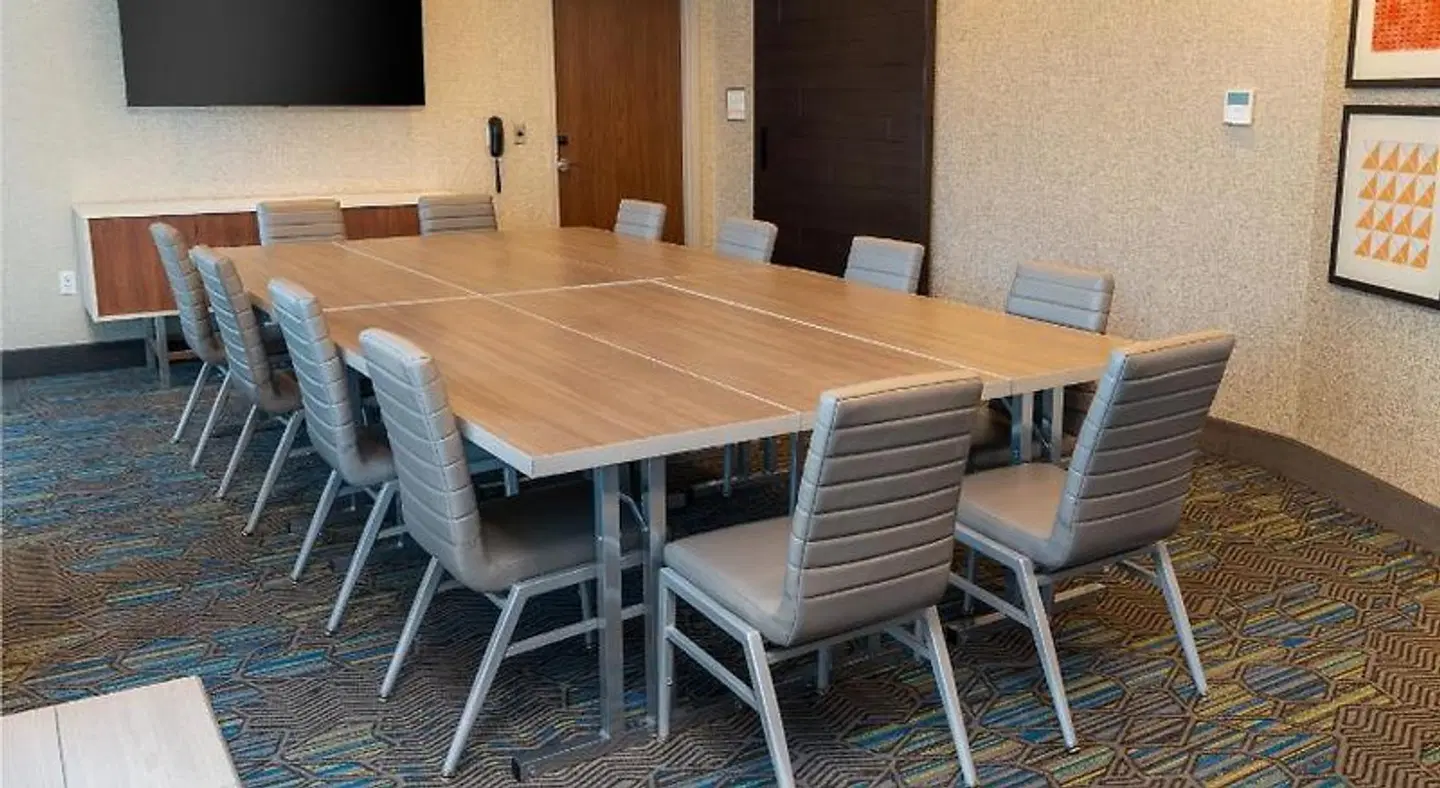 Holiday Inn Express & Suites Las Vegas - E Tropicana by IHG ROOM_EXAMPLE