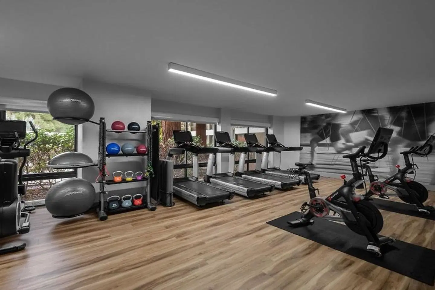 Pleasanton Marriott SPORTS_AND_LEISURE