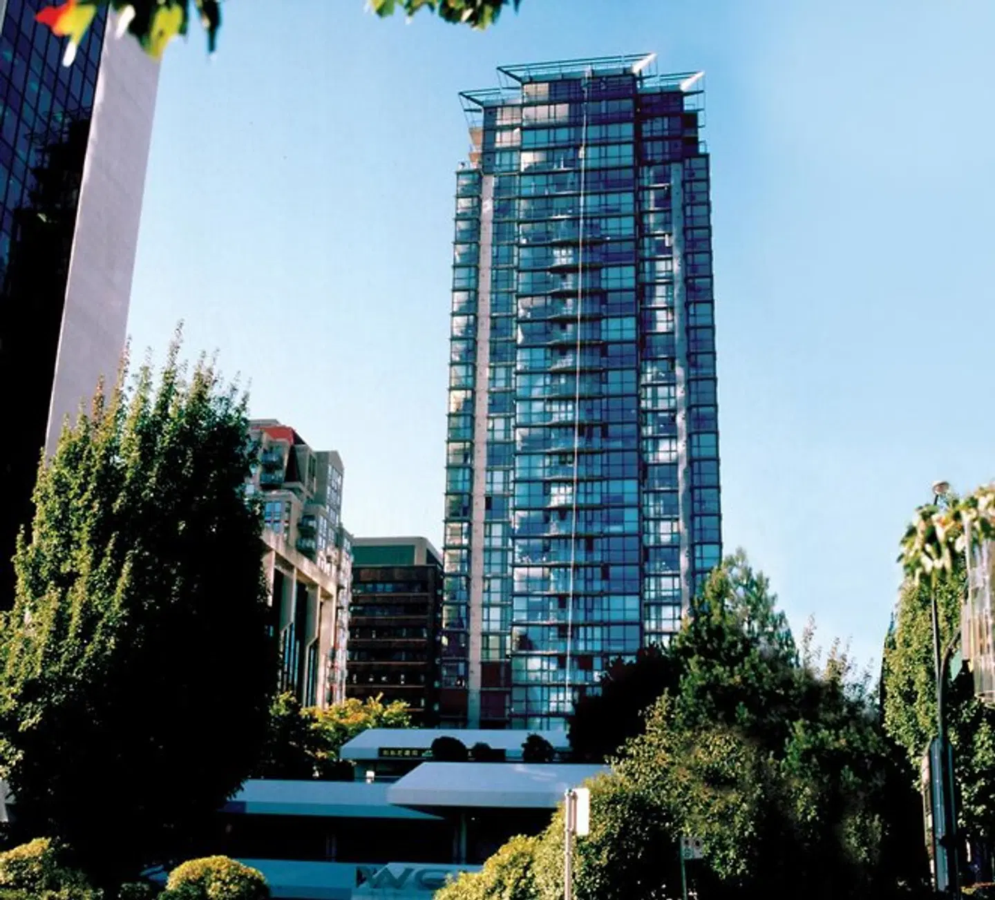 WorldMark Vancouver - The Canadian EXTERIOR