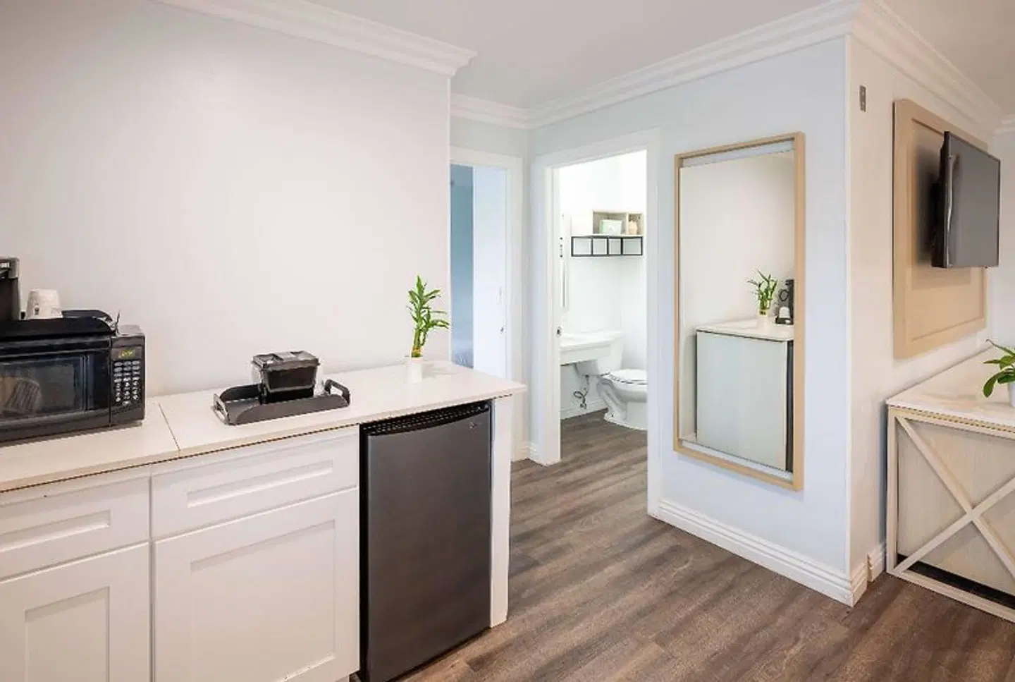 Ramada Limited Redondo Beach ROOM_EXAMPLE
