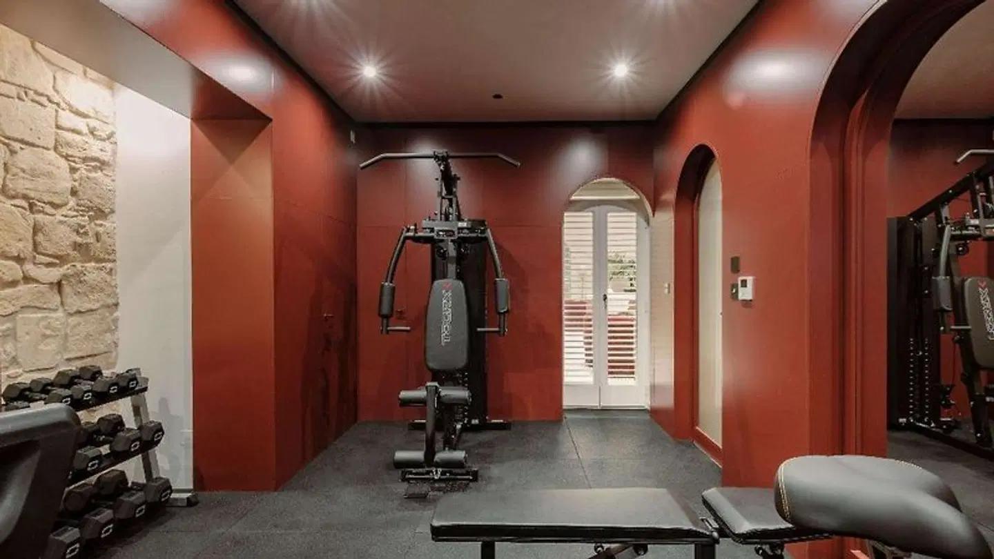 Rosselli SPORTS_AND_LEISURE