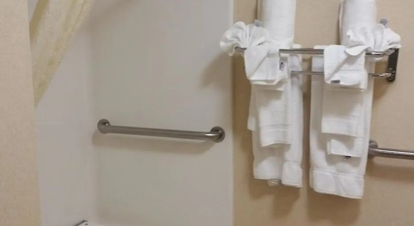 Comfort Inn Fort Collins Badezimmer