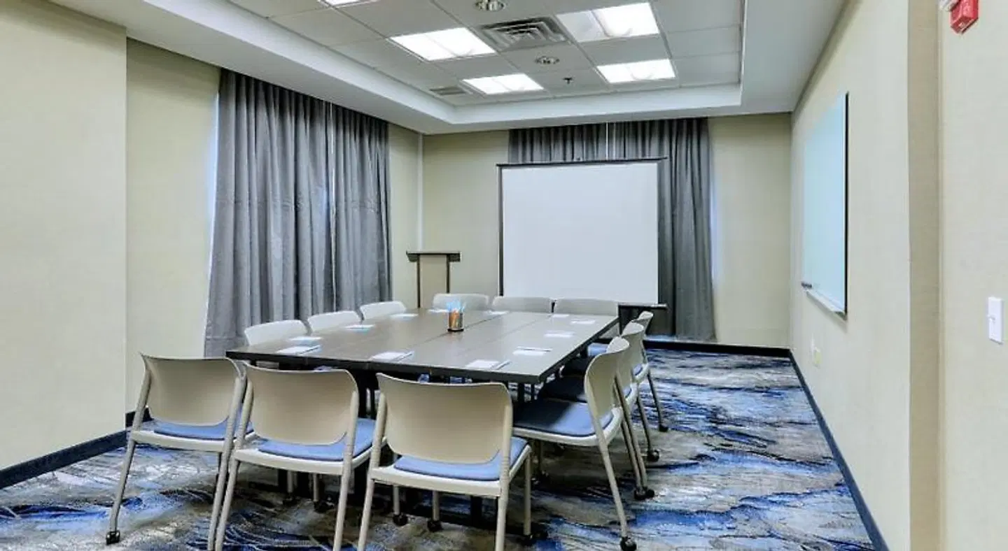 Fairfield by Marriott Inn & Suites Woodbridge Konferenz