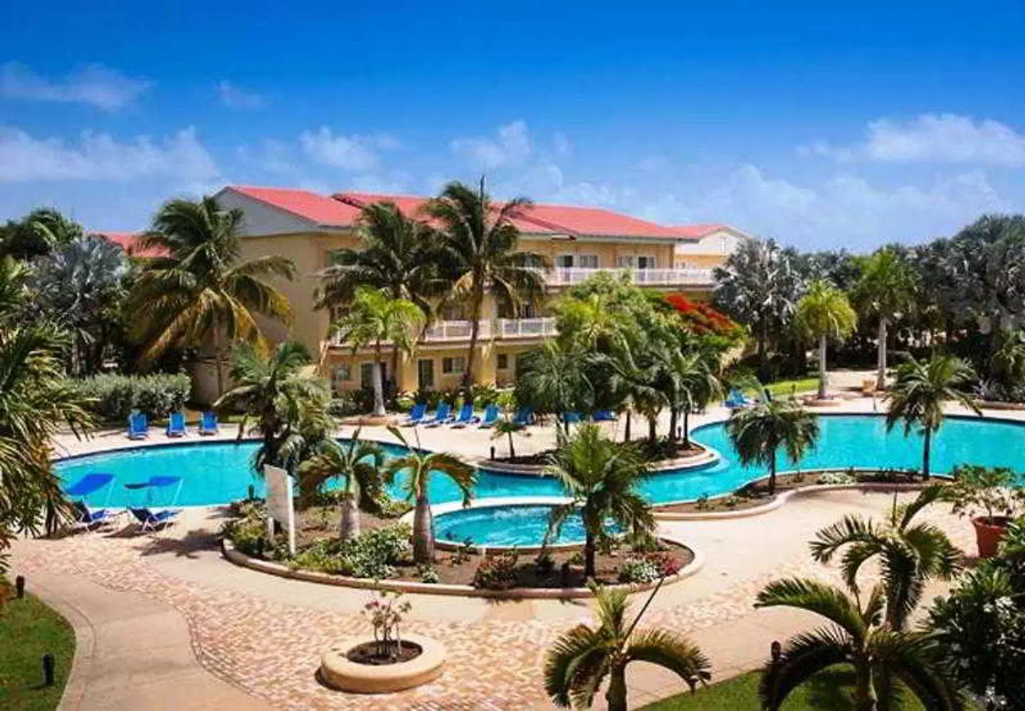 St. Kitts Marriott Resort & The Royal Beach Casino OUTDOOR_POOL