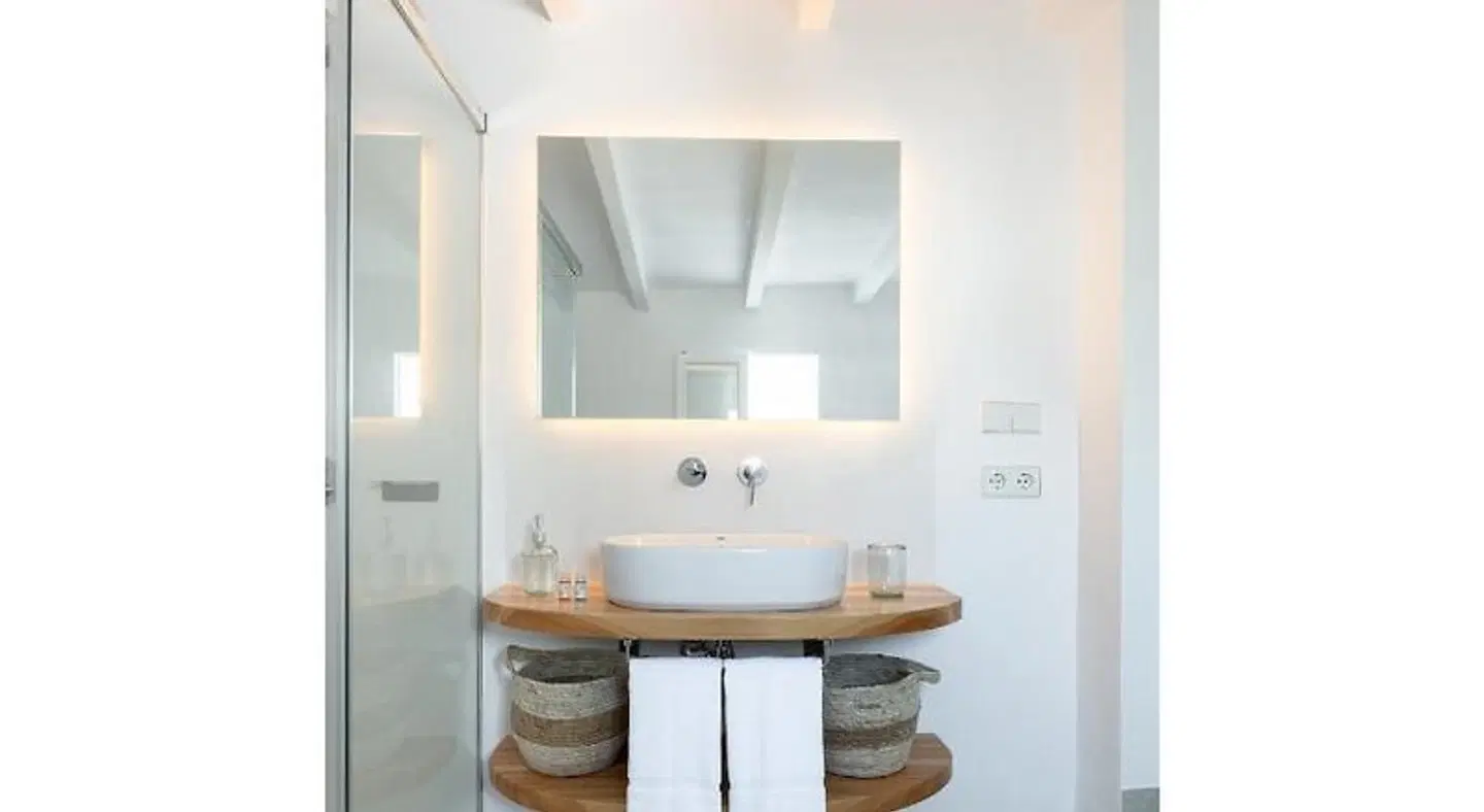 S'Enclova Petit Badezimmer