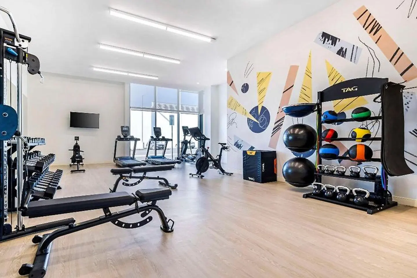 Cambria Hotel Burbank Airport SPORTS_AND_LEISURE